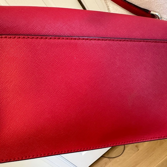 KATE SPADE CROSSBODY RED BAG W/ADJUSTABLE STRAPS & GOLD CHAIN - Picture 15 of 16